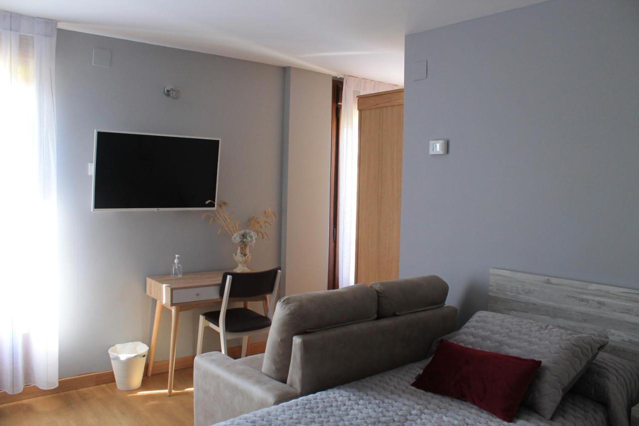 Apartamentos Turisticos Escorraladas Baltanás Εξωτερικό φωτογραφία